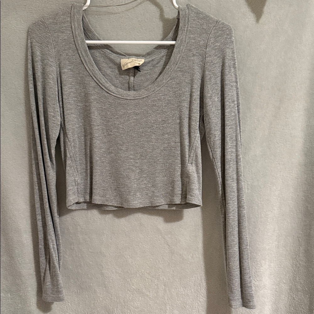 Universal Thread Heather Cropped Gray Long Sleeve Top